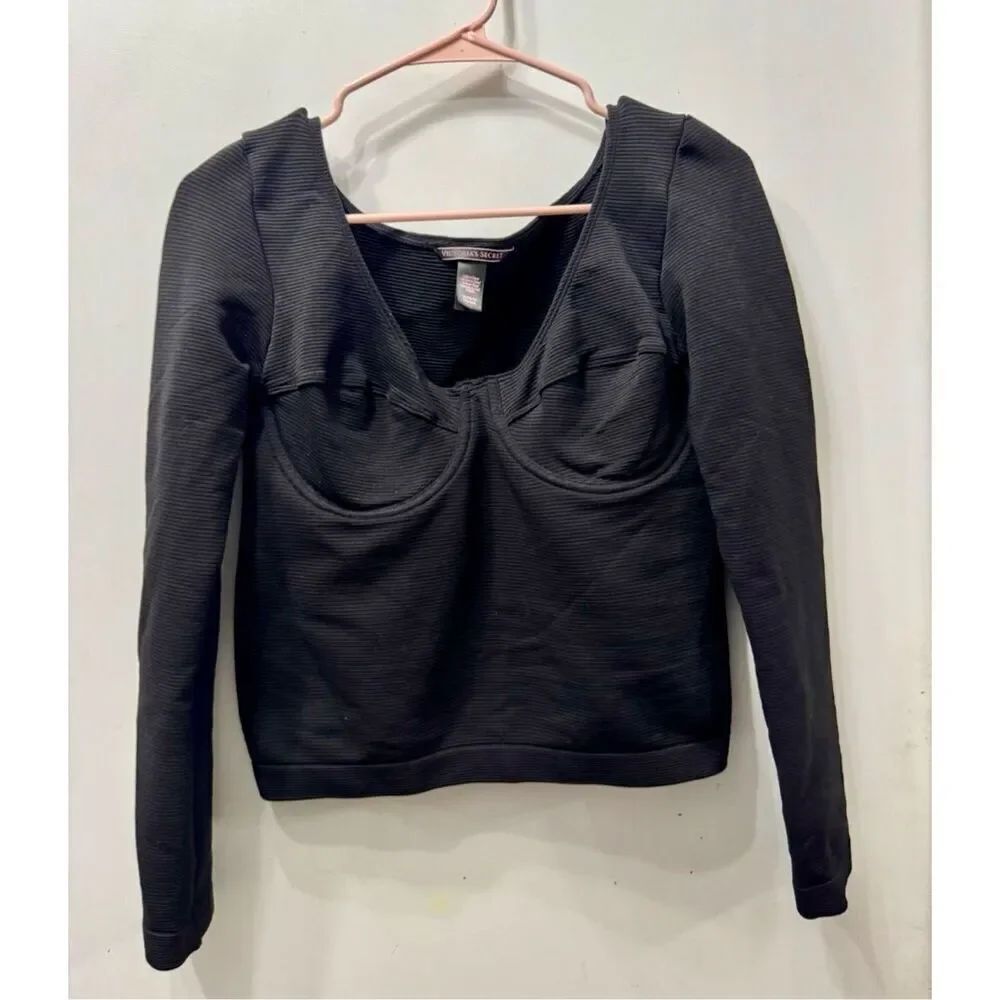 Victoria’s Secret size XL Black ribbed Crop Top with underwire